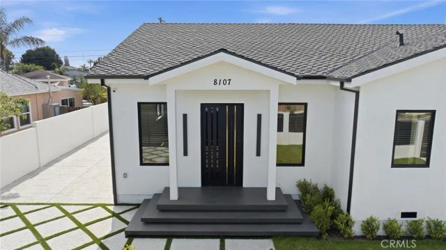 8107 Laurelgrove, North Hollywood, CA 91605