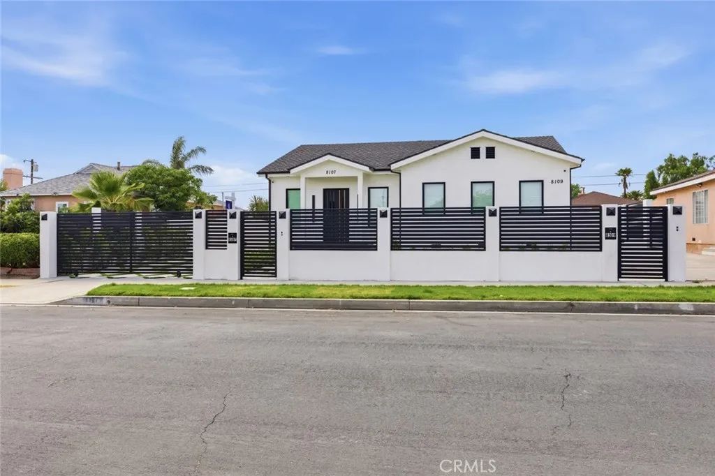 8107 Laurelgrove, North Hollywood, CA 91605