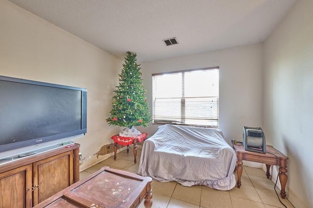 1006 Seminole Palm Drive, Greenacres, FL 33463