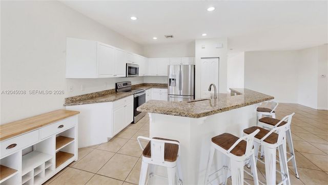 285 NE 32nd Terrace, Homestead, FL 33033