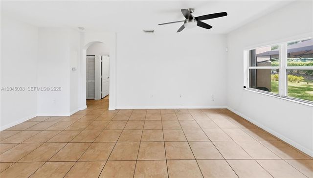285 NE 32nd Terrace, Homestead, FL 33033