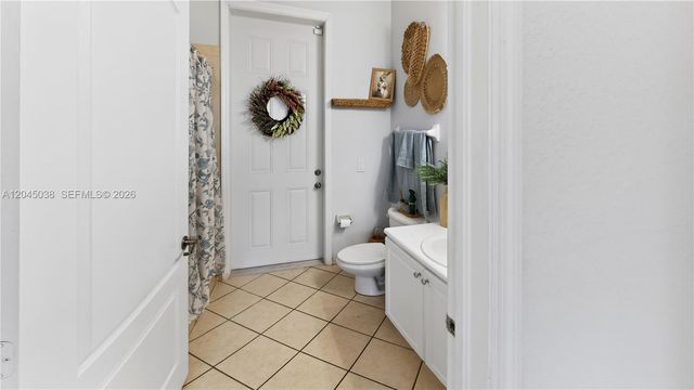 285 NE 32nd Terrace, Homestead, FL 33033