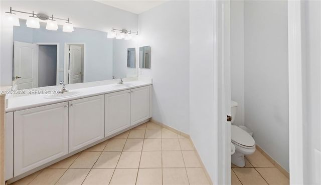 285 NE 32nd Terrace, Homestead, FL 33033
