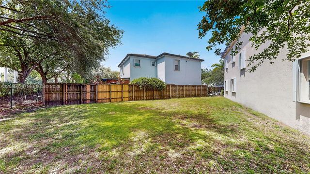 285 NE 32nd Terrace, Homestead, FL 33033