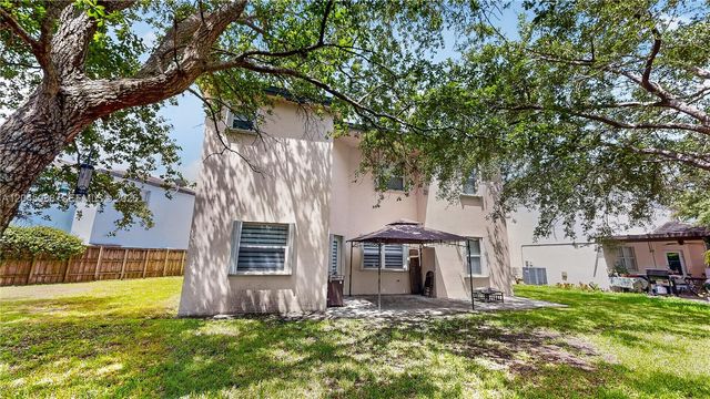 285 NE 32nd Terrace, Homestead, FL 33033