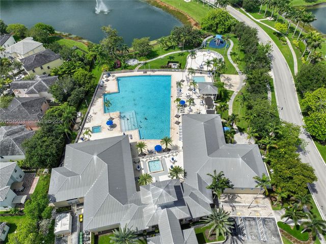 285 NE 32nd Terrace, Homestead, FL 33033