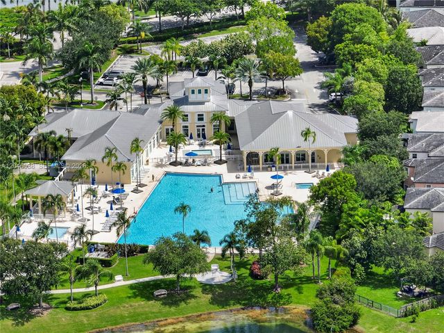 285 NE 32nd Terrace, Homestead, FL 33033