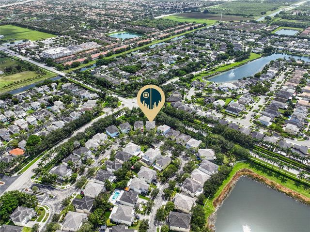 285 NE 32nd Terrace, Homestead, FL 33033