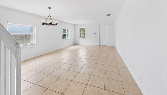 285 NE 32nd Terrace, Homestead, FL 33033