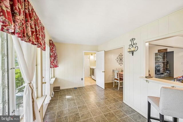2 FLAMINGO RD, Hatboro, PA 19040