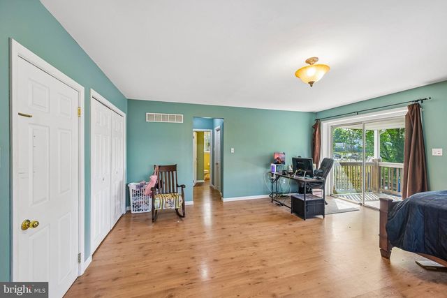 2 FLAMINGO RD, Hatboro, PA 19040