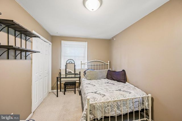 2 FLAMINGO RD, Hatboro, PA 19040