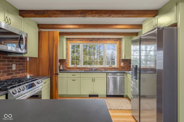 575 Artist Drive, Nashville, IN 47448