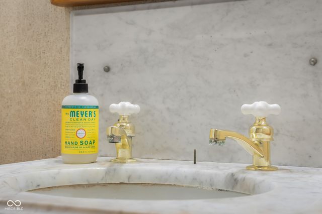 575 Artist Drive, Nashville, IN 47448