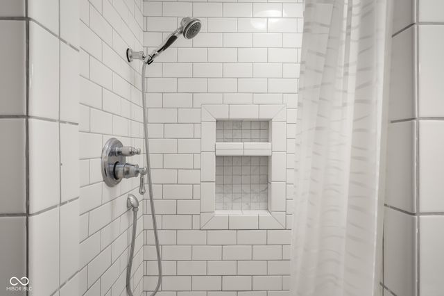 575 Artist Drive, Nashville, IN 47448