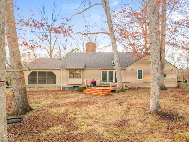 575 Artist Drive, Nashville, IN 47448