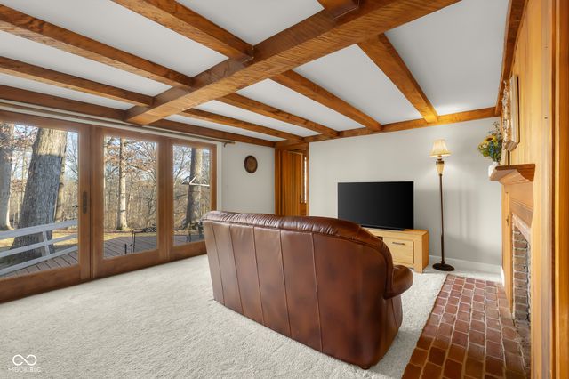 575 Artist Drive, Nashville, IN 47448