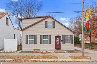 207 N Main Street, Waterloo, IL 62298