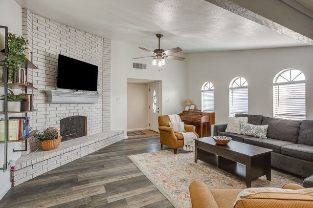 1409 Whittenburg Drive, Fort Worth, TX 76134