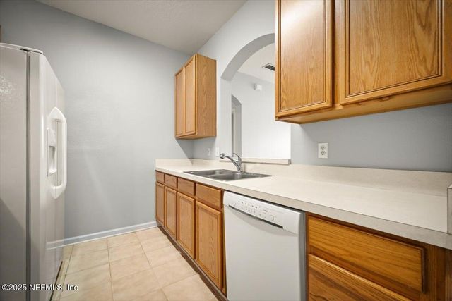 7990 BAYMEADOWS Road E 1007, Jacksonville, FL 32256