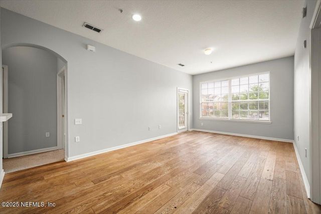 7990 BAYMEADOWS Road E 1007, Jacksonville, FL 32256