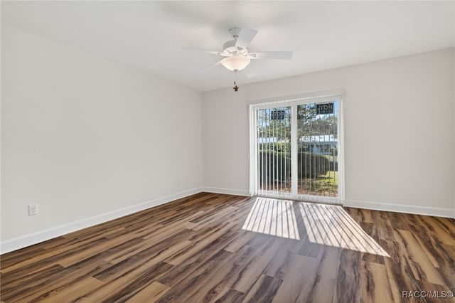 11243 W Bayshore Drive, Crystal River, FL 34429