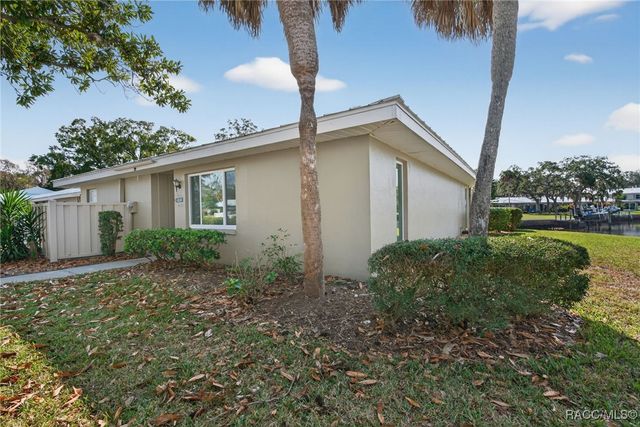 11243 W Bayshore Drive, Crystal River, FL 34429