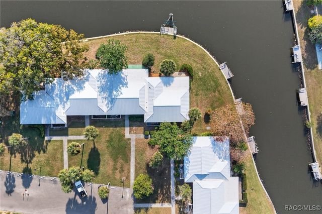 11243 W Bayshore Drive, Crystal River, FL 34429