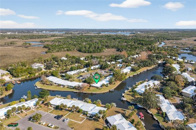 11243 W Bayshore Drive, Crystal River, FL 34429