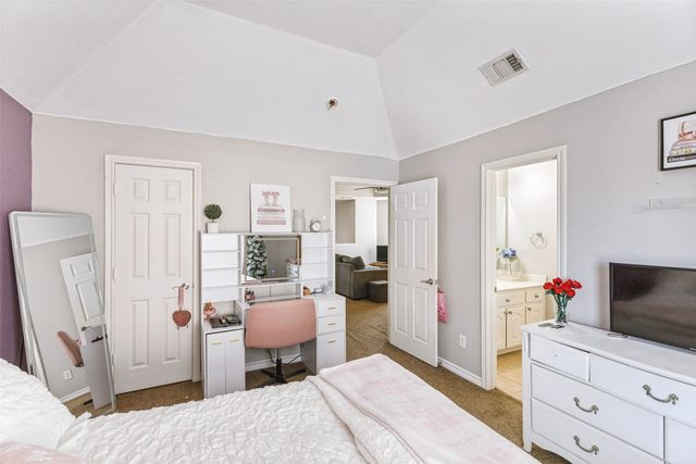 3713 Applesprings Drive, Fort Worth, TX 76244