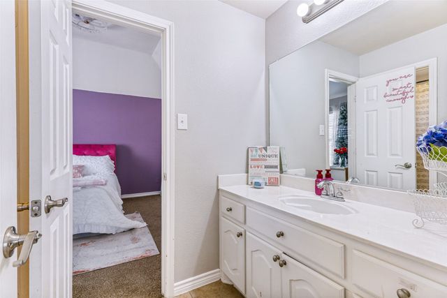 3713 Applesprings Drive, Fort Worth, TX 76244