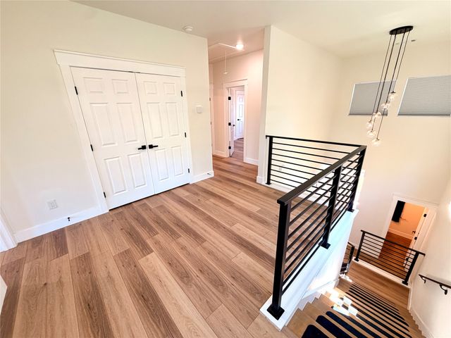 1720 Lloyd Avenue, Fort Worth, TX 76105