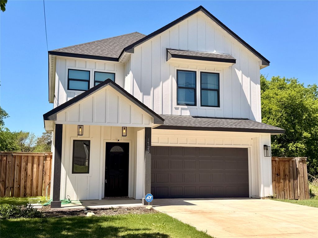 1720 Lloyd Avenue, Fort Worth, TX 76105