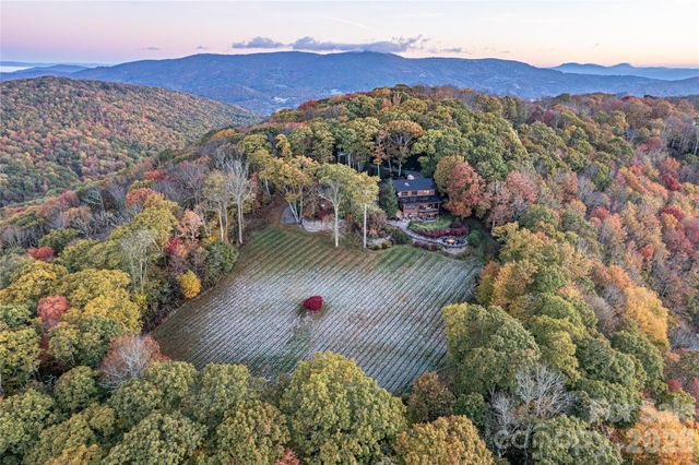 419 Summit Trail, Banner Elk, NC 28604