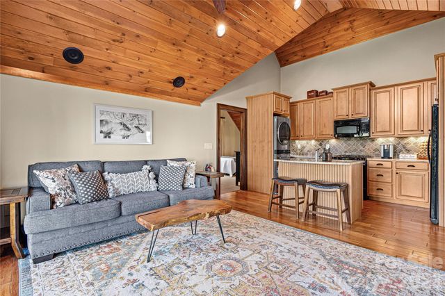 419 Summit Trail, Banner Elk, NC 28604
