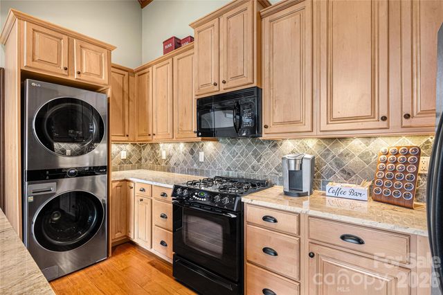 419 Summit Trail, Banner Elk, NC 28604