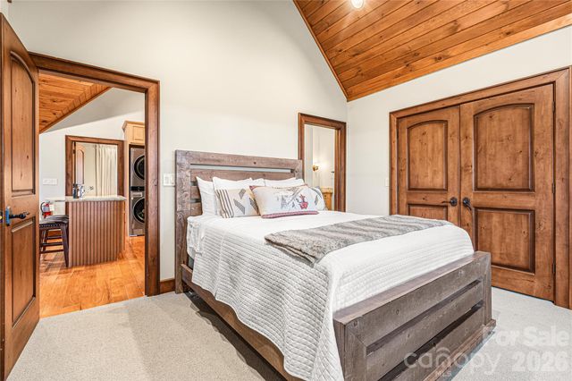 419 Summit Trail, Banner Elk, NC 28604