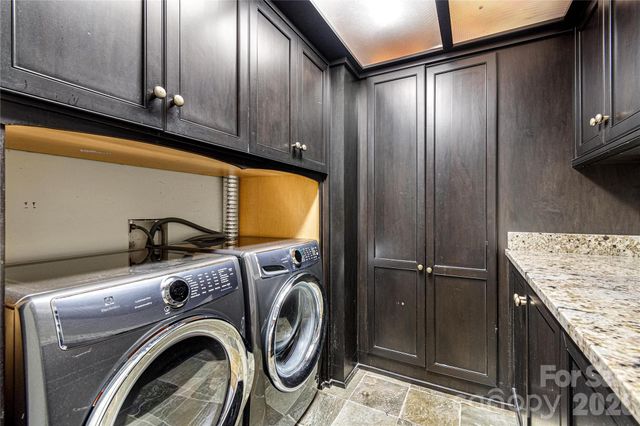 419 Summit Trail, Banner Elk, NC 28604