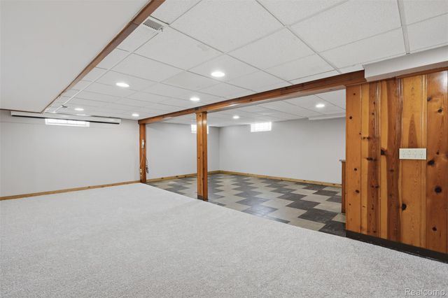 32600 W Chicago Street, Livonia, MI 48150