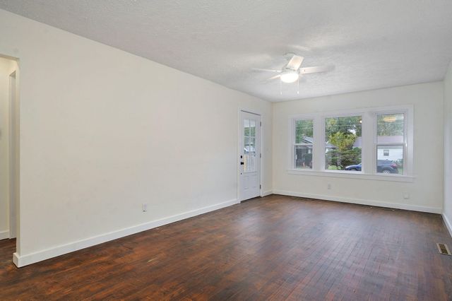 1424 S Rogers Avenue, Springfield, MO 65804