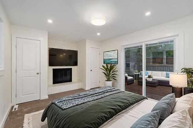 1424 S Rogers Avenue, Springfield, MO 65804