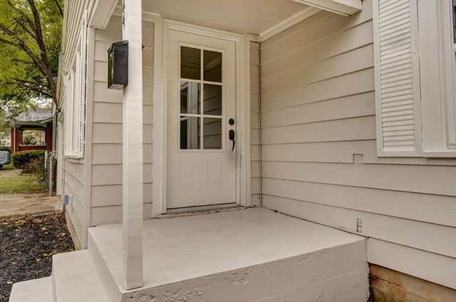 1424 S Rogers Avenue, Springfield, MO 65804