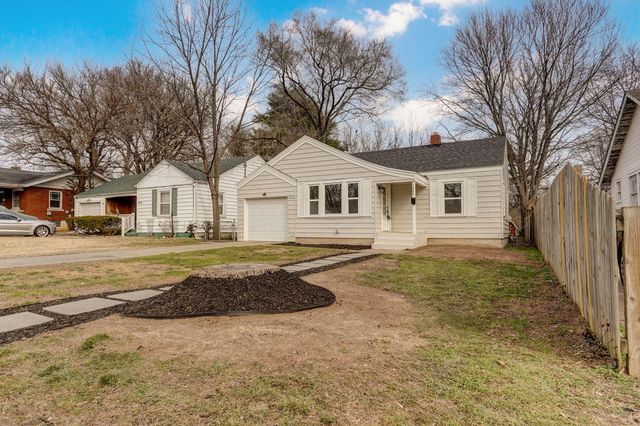 1424 S Rogers Avenue, Springfield, MO 65804