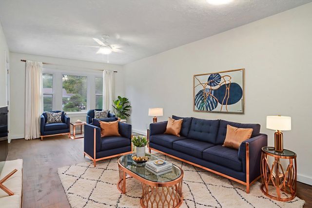 1424 S Rogers Avenue, Springfield, MO 65804