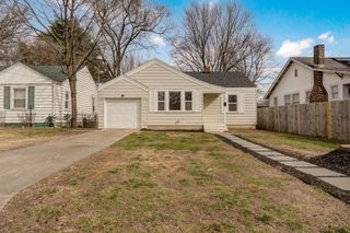1424 S Rogers Avenue, Springfield, MO 65804