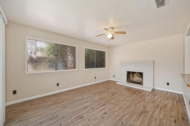 8287 Newfield Cir, Sacramento, CA 95828