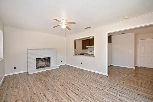 8287 Newfield Cir, Sacramento, CA 95828
