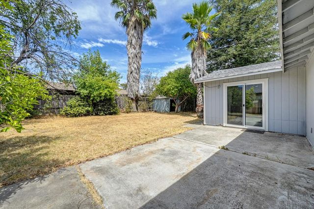 8287 Newfield Cir, Sacramento, CA 95828