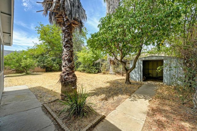 8287 Newfield Cir, Sacramento, CA 95828