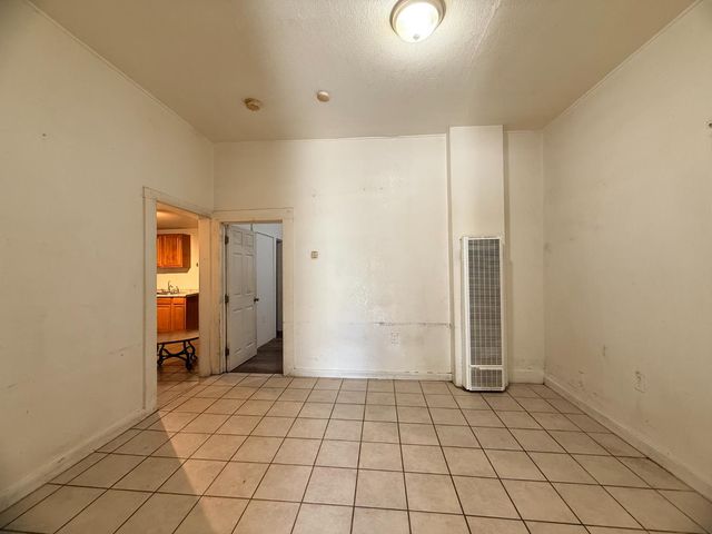 201 W Worth, Stockton, CA 95206